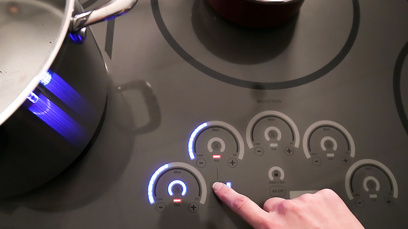 Illustration for article titled GE's New Sensor Turns Induction Cooktops Into Compact Sous Vide Machines